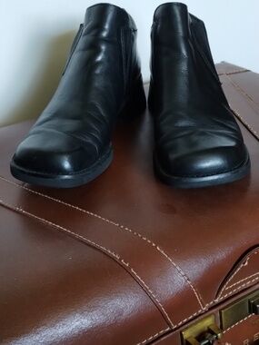 J Jill Leather Ankle Boots Booties Made in Brazil Sz 8